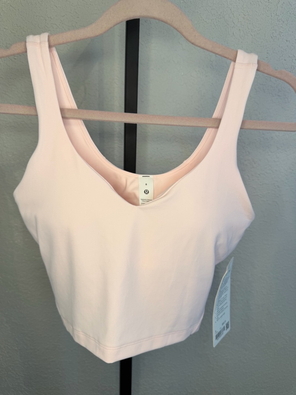 🆕Lululemon Align Tank in pink pearl - Picture 7 of 11